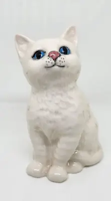 Buy Beswick White Seated Kitten Cat Figurine • 9.99£
