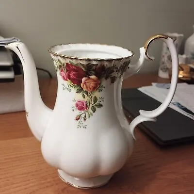 Buy Royal Albert Old Country Roses - Medium Sized Coffee Pot - First Quality • 17£