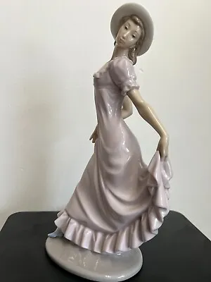 Buy Vintage Lladro Nao Daisa Figurine 1980 No. 535, Stands 29cm Tall Mint Condition • 50£