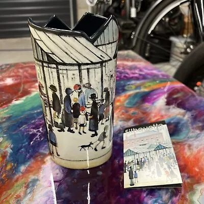 Buy Market Scene By Lowry - Silhouette D'art Vase By Beswick • 25£