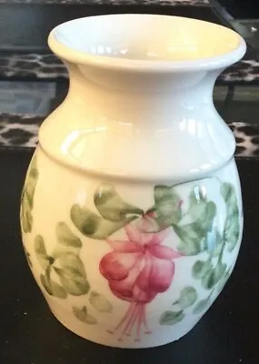 Buy Vintage Cinque Ports Arts Pottery, Rye, Small Handpainted Fuscia Vase - 4  • 3.50£