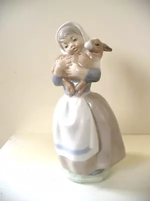 Buy Lladro Nao Figure Of A Girl Carrying A Lamb. • 7£