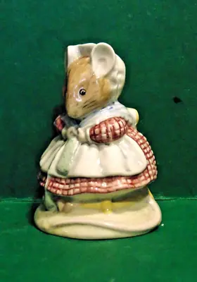Buy Beswick Beatrix Potter's Old Woman Who Lived In A Shoe Knitting • 14.99£
