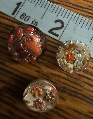 Buy 3 Beautiful Paperweight Type Buttons • 11.38£