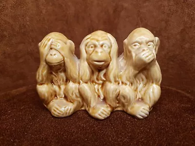 Buy Sandland The Three Wise Monkeys Glazed Porcelain • 10£
