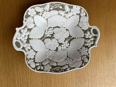 Buy Very Rare T.J. & J.Mayer Parian Ware Bowl Grapevine Design (1843-55)  24cm Wide • 64.50£