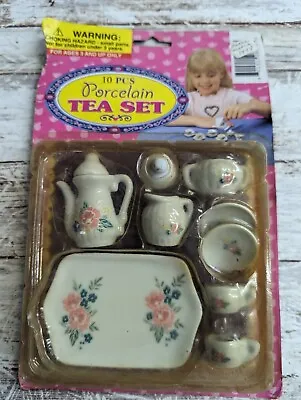 Buy  Vintage 10 Porcelain Child's Flowers Mini Tea Set Vintage Graphics. • 12.70£