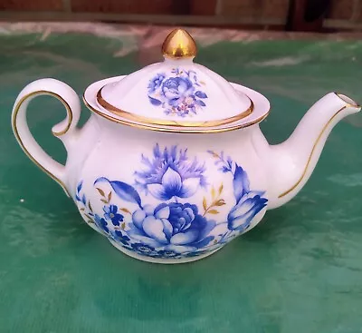 Buy WADE Teapot  REGENCY COLLECTION Floral Blue And White Design. Bone China. • 20£