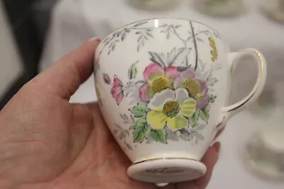 Buy 10622!  Lovely Old Royal Bone China Tea Set Hand Painted C 1930's • 35£