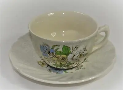 Buy 1950s ROYAL DOULTON England SUTHERLAND Pattern #D6315 Set Cup & Saucer Is Chiped • 15.40£