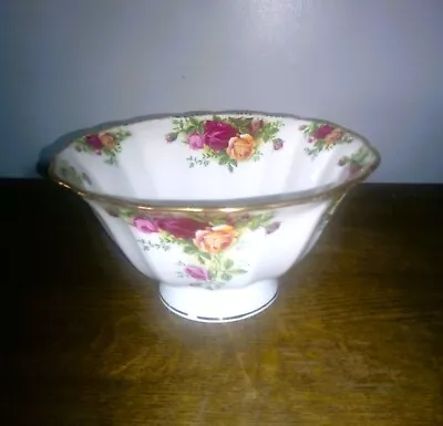 Buy Very Pretty Royal Albert  Old Country Roses  English Bone China Footed Bowl • 7.95£