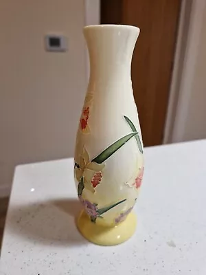 Buy Old Tupton Ware Sunshine Vase:  • 7£