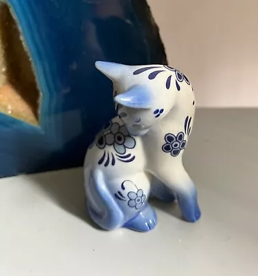 Buy Franklin Mint Porcelain Cat Curio Cabinet Collection Delft Blue And White 1986 • 9.50£