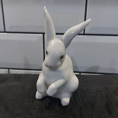 Buy Lladro White Sitting Rabbit #5907 Mint With Original Box  • 39.99£
