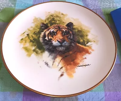 Buy Wedgwood David Shepherd Tiger Plate 27cm • 10£