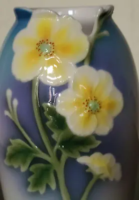 Buy Vintage Franz Porcelain Vase With Sculpted Yellow 'Anemone' Flowers  FZ00001 • 39.99£