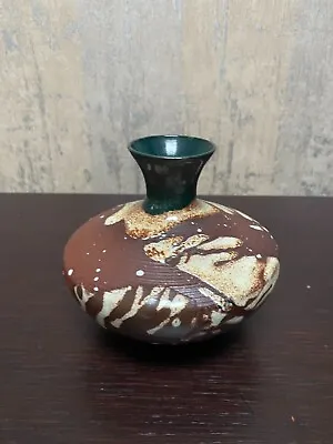 Buy Vintage Brown Bermuda Pottery Round Vase • 24.70£