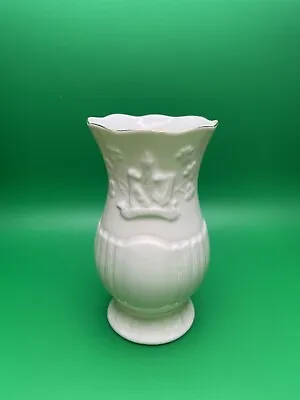 Buy Belleek Collectors Society - Spill Vase - Piece #2154 (RETIRED) • 19£