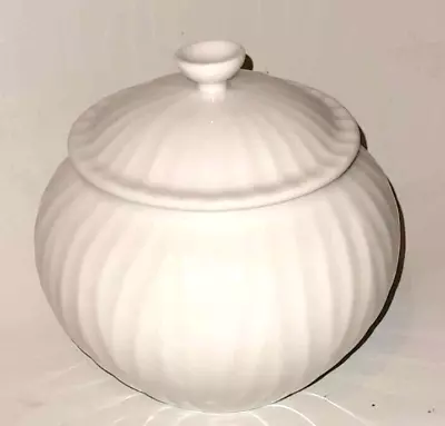 Buy Portmeirion  Sophie Conran  White Oak Lidded Sugar Bowl Preserves • 14.99£