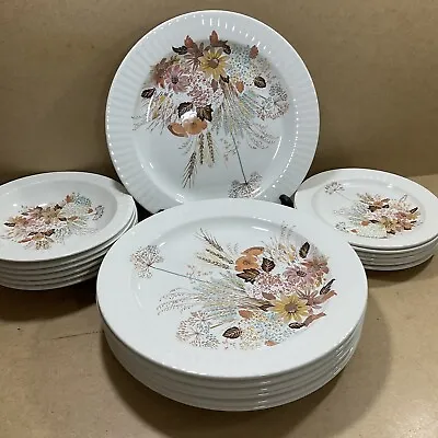 Buy Poole Pottery Summer Glory Dinner Serving Set - 18 Pieces. • 63.75£