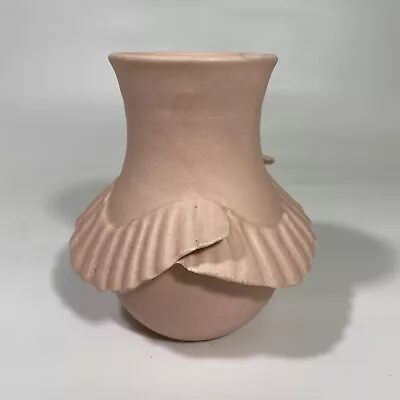 Buy Vintage Ruffled Pastel Pink Matte Glaze Art Pottery Vase Van Briggle Style 6” • 30.81£