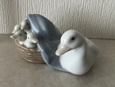 Buy Lladro Duck & Ducklings In A Basket Porcelain Figure No 4895 By Juan Huerta • 8.99£