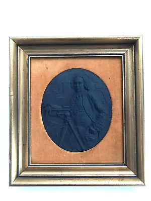 Buy Wedgwood Black Basalt Sir Isaac Newton Framed Oval Plaque  . • 129.99£