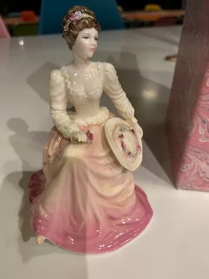 Buy Coalport Ladies Of Fashion Lady In Love Lady Figurine. • 30£