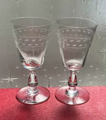 Buy Baccarat Greek Wine Glasses Pair • 158.27£