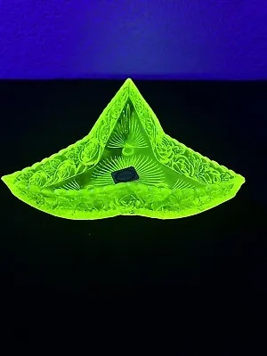 Buy Early American L.G. Wright Canary Vaseline Uranium Glass Rose Master Berry Bowl • 160.27£