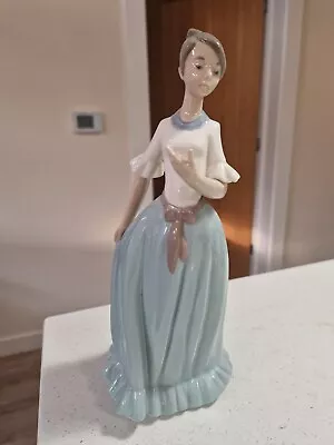 Buy Lladro Proper Pose Gir. 545 A64LB Daisa 2000 Figurine Handmade In Spain.  • 50£