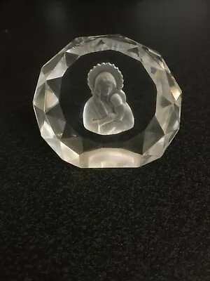 Buy Paperweight With Mother And Child • 7£