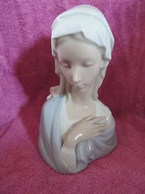 Buy Fine Lladro Madonna Figurine/Statue #4649 • 74£