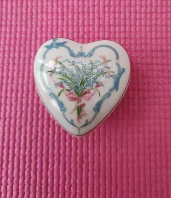 Buy Franklin Porcelain Forget Me Not Heart Trinket Box 1982 • 6£