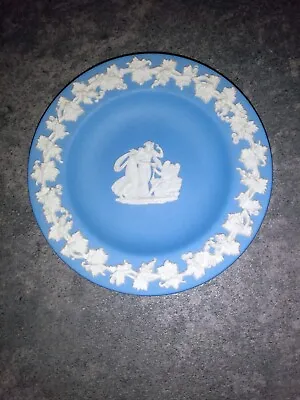 Buy Wedgewood Garland Blue Jasperware Pin Dish With Eros And Aphrodite In Miniature • 6£