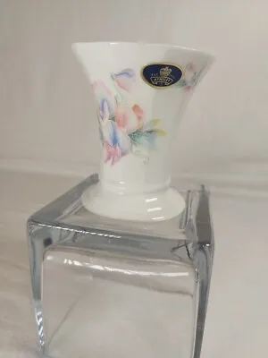 Buy Aynsley Little Sweetheart Little Vase Fine Bone China • 7.99£