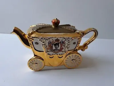 Buy Queen Elizabeth II Coronation 1953 Gold Carriage Teapot Garden House Pottery UK • 475£