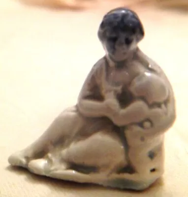 Buy PEARLWARE GLAZED POTTERY FIGURE GROUP OF MADONNA & CHILD - C1820S - 3cm High • 20£