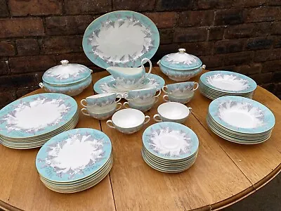 Buy 20th Century Antique Wedgwood BUXTON Blue Pattern 8 Setting China Dinner Set • 585£