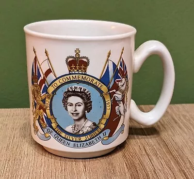 Buy  1977Queen Elizabeth II Silver Jubilee  Commemorative Mug (Prince William Ware) • 3.50£