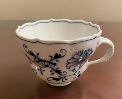 Buy Antique Meissen BLUE ONION Tea Cup With Crossed Sword Mark • 24.02£