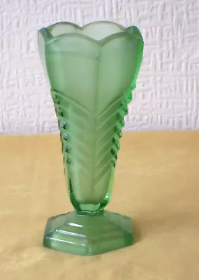 Buy Art Deco Davidson Chevron Green Frosted Glass Vase • 10£