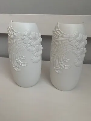 Buy Kaiser White Porcelain 739 Vases X 2 Signed M Frey Excellent Condition • 17£