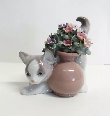 Buy Lladro  Secret Spot  Kitten With Flower Pot - Original Box - EUC • 178.36£