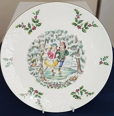 Buy Royal Doulton Bone China 8.25” Inch Christmas Plate 1977  First In A Serie’s • 8.49£
