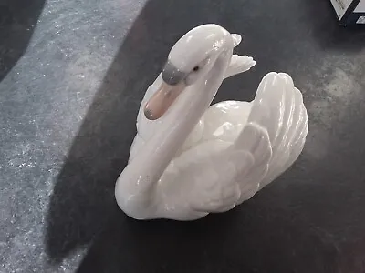 Buy Lladro Porcelain Swan Figurine No.5231 With Spread Wings • 42£