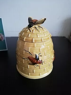 Buy Vintage Retro Bee Hive Honey Pot  • 10£