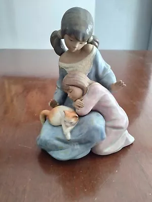 Buy Lladro Figurine, Sweet Dreams #2261,Girls With Cat, Gres Finish • 19£