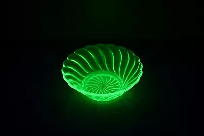 Buy Vintage Uv Fluorescent Bagley  Carnival  Uranium/vaseline Glass Small Bowl#3141 • 7.83£