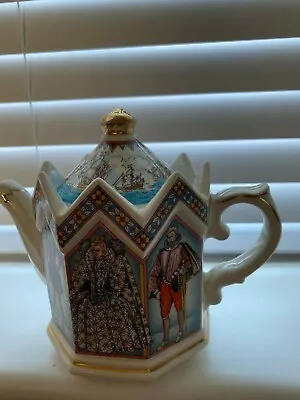 Buy Vintage James Sadler ELIZABETH I QUEEN OF ENGLAND Collectors Teapot 4442 • 20£